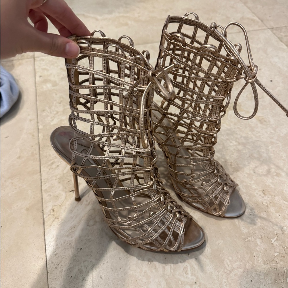 Sophia Webster Delphine Metallic Cage Lace-up sandals in gold leather!